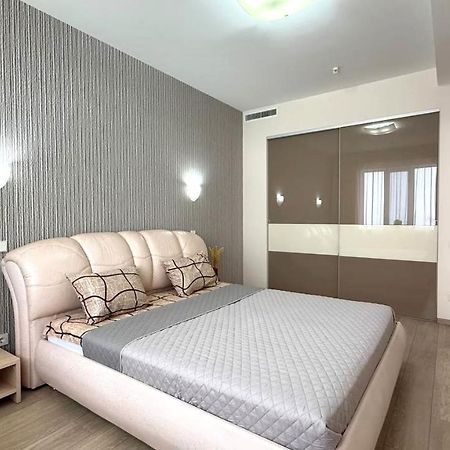 Bright House On 23 Serpnya Charków Zewnętrze zdjęcie