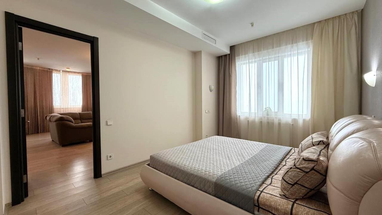 Bright House On 23 Serpnya Charków Zewnętrze zdjęcie